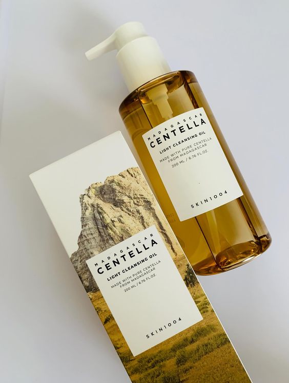 SKIN1004 Centella Light Cleansing Oil - Korean Gentle Double Face Cleanser